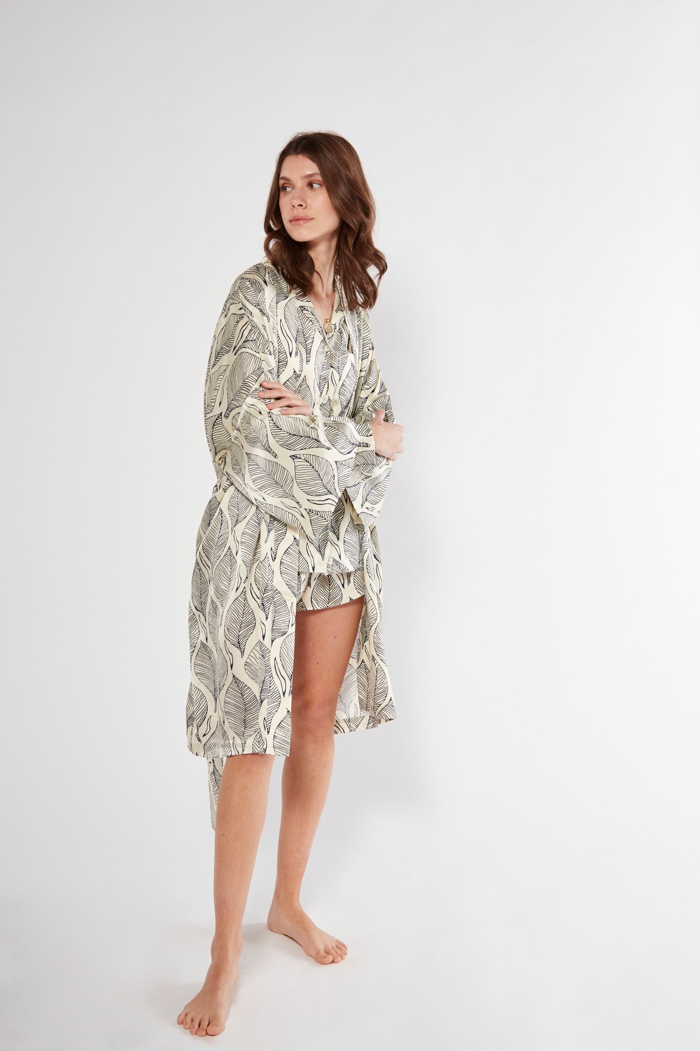 IRIS ROBE