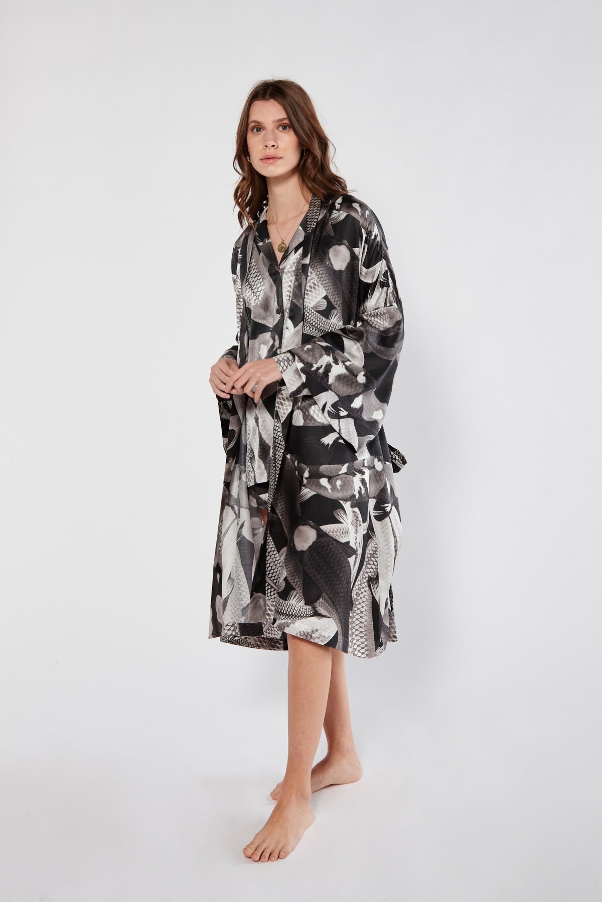 IRIS ROBE
